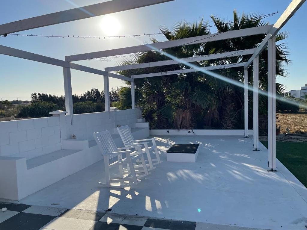 The Pervoli Studio - Pool - Close To Beach Larnaca Exterior photo