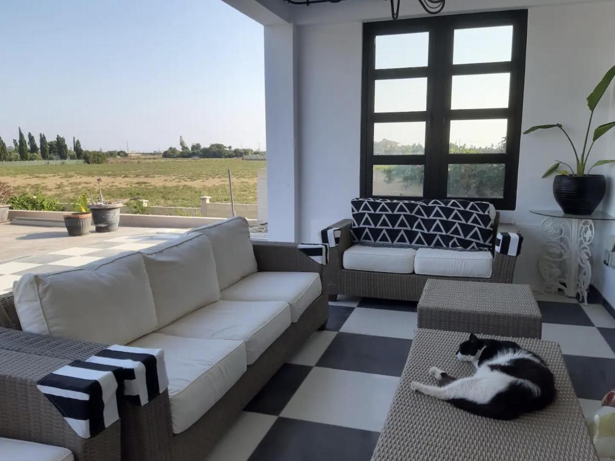 The Pervoli Studio - Pool - Close To Beach Larnaca Exterior photo